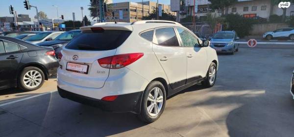 יונדאי iX35 Inspire אוט' 2.0 (163 כ''ס) בנזין 2012 למכירה בראשון לציון
