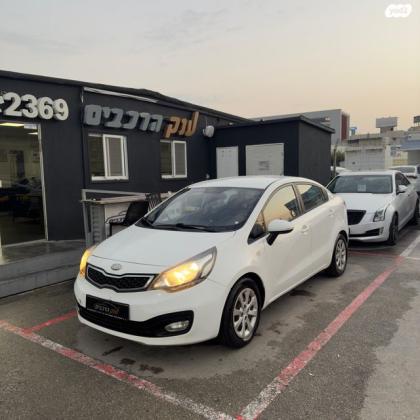 קיה ריו LX סדאן אוט' 1.4 (109 כ''ס) בנזין 2012 למכירה בראשון לציון