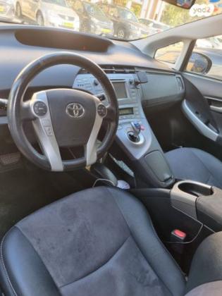 טויוטה פריוס GLI הייבריד אוט' 1.8 (99 כ"ס) בנזין 2014 למכירה בפתח תקווה