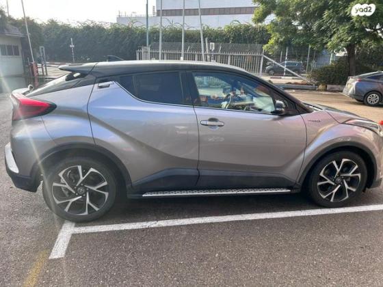 טויוטה C-HR Dynamic הייבריד אוט' 1.8 (122 כ"ס) בנזין 2018 למכירה בלוד