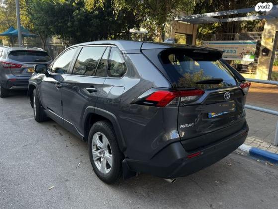 טויוטה RAV4 הייבריד E-volve הייבריד אוט' 2.5 (178 כ''ס) בנזין 2020 למכירה ברמת גן