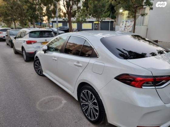 טויוטה קורולה הייבריד Limited סדאן אוט' 1.8 (98 כ''ס) בנזין 2019 למכירה בבת ים