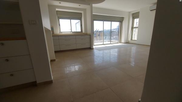 דוד שמעוני 45 (רסקו(גבעת הורדים))