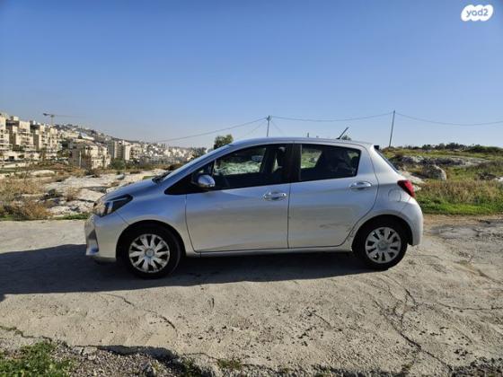 טויוטה יאריס Sol אוט' 1.3 (99 כ"ס) בנזין 2016 למכירה בירושלים