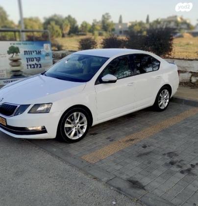 סקודה אוקטביה Exclusive אוט' 1.8 (180 כ''ס) בנזין 2017 למכירה בדבירה