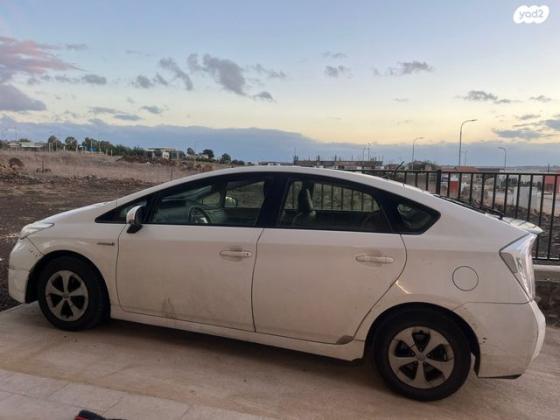 טויוטה פריוס GLI הייבריד אוט' 1.8 (99 כ"ס) בנזין 2015 למכירה בנטור