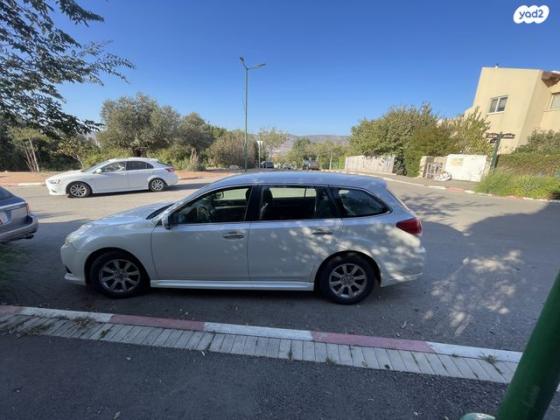 סובארו B4 4X4 Top Style סטיישן אוט' 2.0 (150 כ''ס) בנזין 2011 למכירה באשחר