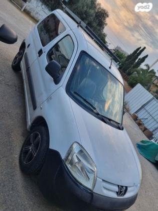 פיג'ו פרטנר דור 2 (2008-2017) HDI XRN ידני 1.4 (75 כ''ס) בנזין 2011 למכירה בגן יבנה