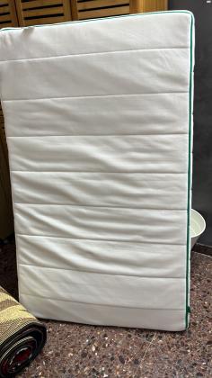 מיטת מעברצבע לבןניתן להגדיל למיטת