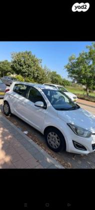 יונדאי i20 Insight אוט' 1.4 (100 כ"ס) בנזין 2012 למכירה ביעף