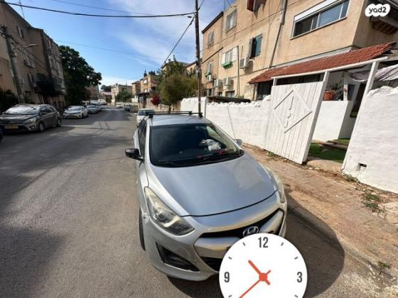 יונדאי i30 Inspire אוט' 1.6 (135 כ"ס) בנזין 2014 למכירה ברחובות