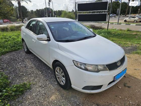 קיה פורטה LX אוט' 1.6 (126 כ"ס) בנזין 2012 למכירה בפתח תקווה