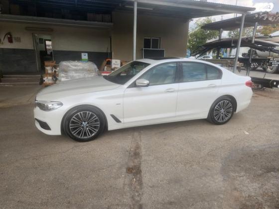 ב.מ.וו סדרה 5 530I Sport אוט' 2.0 (252 כ"ס) בנזין 2017 למכירה בעפולה