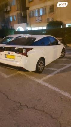טויוטה פריוס Active הייבריד אוט' 1.8 (98 כ''ס) בנזין 2021 למכירה בבאר שבע