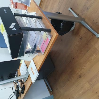 ריהוט משרדי במצב מעולה למכירה