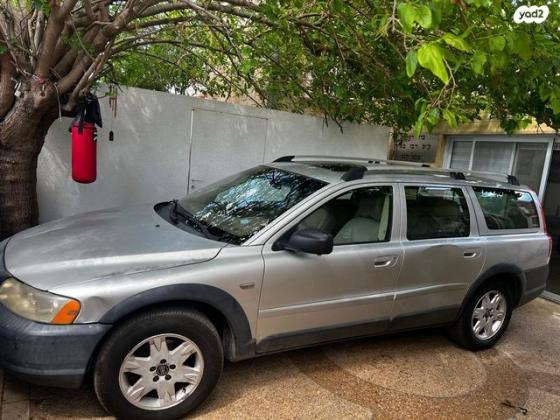 וולוו XC70 4X4 אוט' 2.5 (210 כ''ס) בנזין 2005 למכירה בחדרה