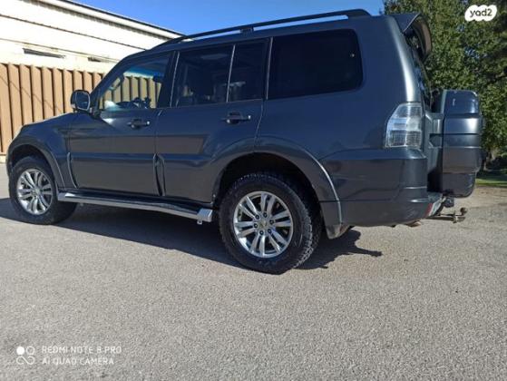 מיצובישי פג'רו ארוך 4X4 Dakar אוט' דיזל 7 מק' 3.2 (200 כ''ס) דיזל 2012 למכירה בפארק תעשיות עמק חפר