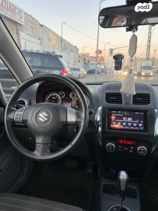 סוזוקי SX4 GLX הצ'בק אוט' 1.6 (120 כ"ס) בנזין 2013 למכירה בפתח תקווה