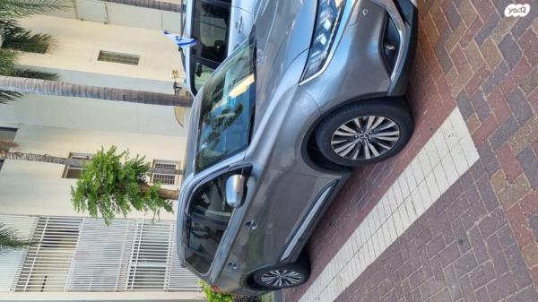 מיצובישי אאוטלנדר Premium אוט' 7 מק' 2.0 (150 כ''ס) בנזין 2021 למכירה ברעננה