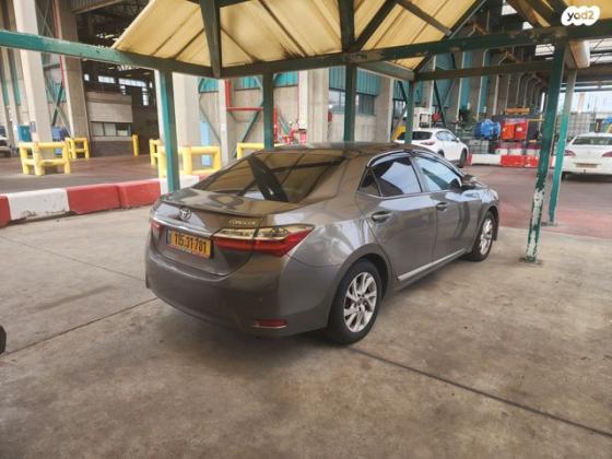 טויוטה קורולה 50th Edition אוט' 1.6 (132 כ"ס) בנזין 2017 למכירה בג'וליס