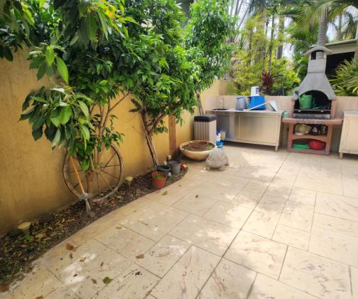 קוטג 6 חדרים למכירה בגן יבנה | מורג | מערב