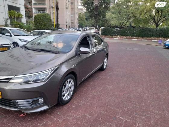 טויוטה קורולה 50th Edition אוט' 1.6 (132 כ"ס) בנזין 2017 למכירה בקרית אונו