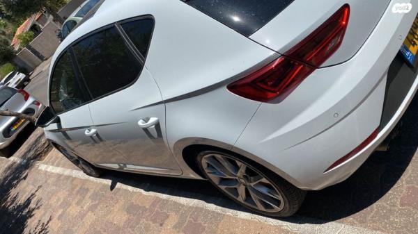 סיאט לאון FR FL אוט' 5 דל' 1.4 (150 כ"ס) בנזין 2018 למכירה בעפולה