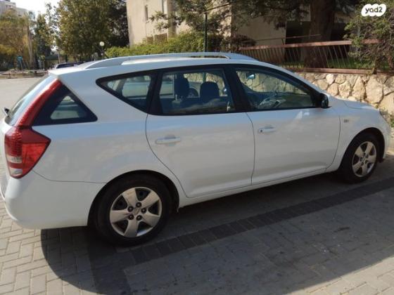 קיה סיד / CEED LX סטיישן אוט' 1.6 (125 כ''ס) בנזין 2012 למכירה בקרית אונו
