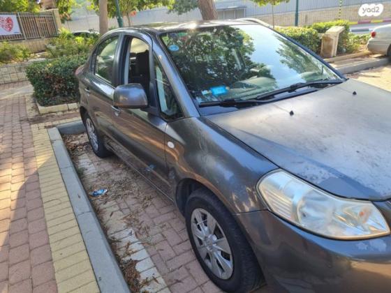 סוזוקי SX4 GLA סדאן אוט' 1.6 (119 כ"ס) בנזין 2010 למכירה בנס ציונה