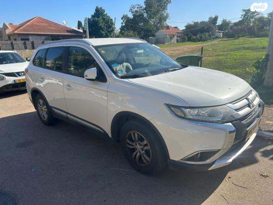 מיצובישי אאוטלנדר Intense אוט' 5 מק' 2.0 (150 כ"ס) בנזין 2016 למכירה בחדרה