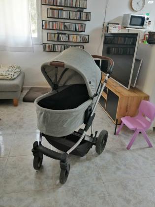 עגלת תינוק של ABC עם אמבטיה ומושב