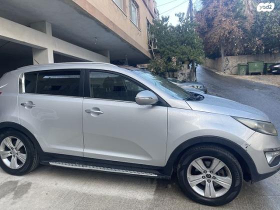 קיה ספורטז' EX אוט' 2.0 (163 כ''ס) בנזין 2012 למכירה בנצרת