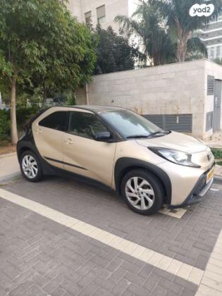 טויוטה אייגו קרוס (AYGO X) Pulse הצ'בק 4X2 אוט' 1.0 (72 כ"ס) בנזין 2022 למכירה בחדרה
