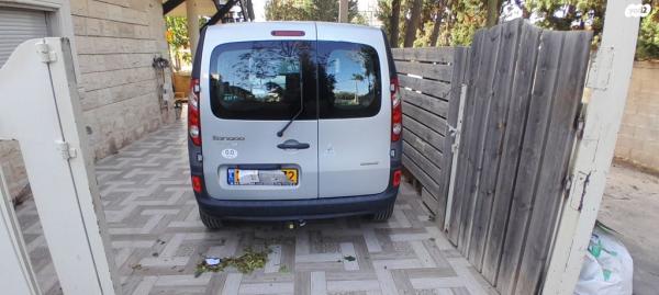 רנו קנגו החדשה Authentiq ידני דיזל + דלת צד אחת 1.5 (85 כ''ס) דיזל 2010 למכירה בחריש