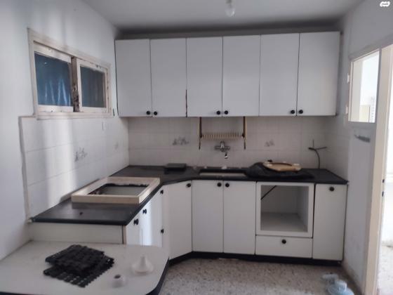 דרך זאב ז'בוטינסקי 55 (תל גיבורים)