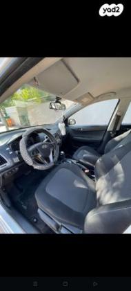 יונדאי i20 Insight אוט' 1.4 (100 כ"ס) בנזין 2012 למכירה ביעף