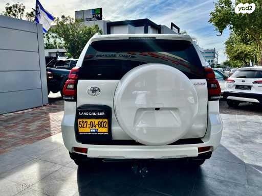 טויוטה לנד קרוזר קצר 4X4 Luxury SWB אוט' 3 דלתות דיזל 2.8 (204 כ''ס) דיזל 2021 למכירה בנתניה