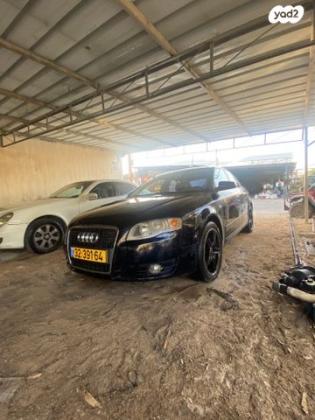אאודי A4 אוט' 2.0 (130 כ''ס) [2005-2008] בנזין 2008 למכירה בדקל