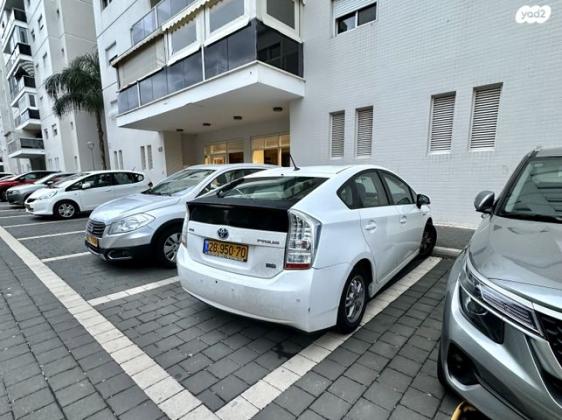 טויוטה פריוס GLI הייבריד אוט' 1.8 (99 כ"ס) בנזין 2009 למכירה בנהריה