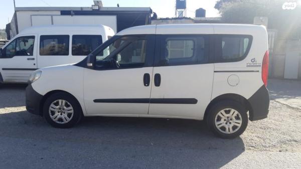 פיאט דובלו Combi ידני דיזל 5 מק' 1.6 (105 כ"ס) דיזל 2017 למכירה בירושלים