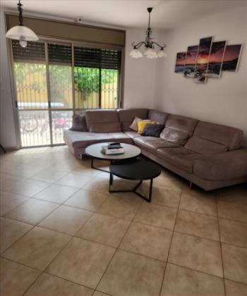 קוטג 6 חדרים למכירה בגן יבנה | מורג | מערב