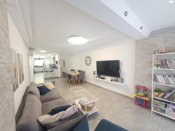 אודם 580 (גילה)