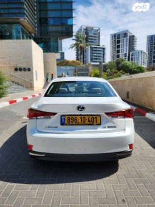 לקסוס IS300h Luxury SR הייבריד אוט' 2.5 (181 כ''ס) בנזין 2019 למכירה ברמת השרון
