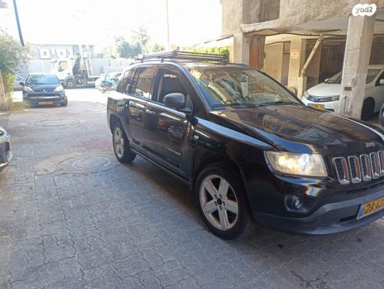 ג'יפ / Jeep קומפאס 4X4 Limited אוט' 2.4 (168 כ''ס) בנזין 2012 למכירה ברמת גן