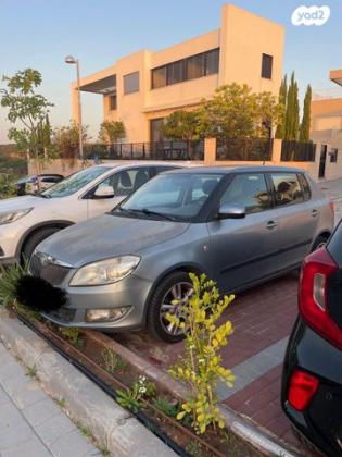 סקודה פאביה Ambiente אוט' 1.2 (105 כ''ס) בנזין 2010 למכירה בתל אביב יפו