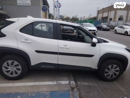 טויוטה יאריס קרוס HSD Eco אוט' 1.5 (92 כ''ס) בנזין 2022 למכירה בעפולה