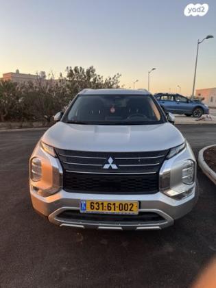 מיצובישי אאוטלנדר Instyle אוט' 7 מק' 2.5 (181 כ"ס) בנזין 2021 למכירה במעלה גמלא