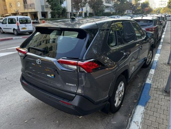 טויוטה RAV4 הייבריד E-volve הייבריד אוט' 2.5 (178 כ''ס) בנזין 2020 למכירה ברמת גן