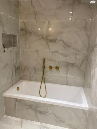 חזקיה המלך 26 (רובע יג)