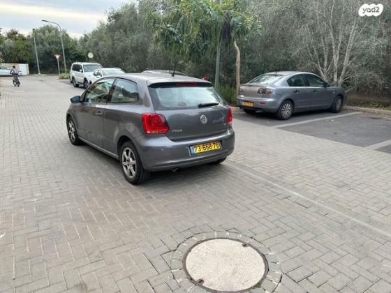 פולקסווגן פולו Young ידני 3 דל' 1.4 (85 כ''ס) בנזין 2012 למכירה בהוד השרון